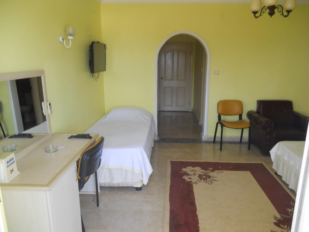 Baris Hotel Erdemli Luaran gambar