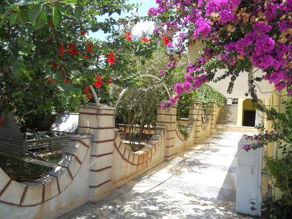 Baris Hotel Erdemli Luaran gambar
