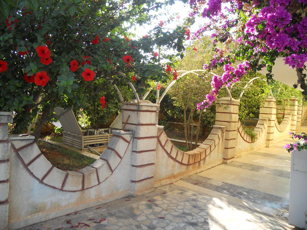 Baris Hotel Erdemli Luaran gambar
