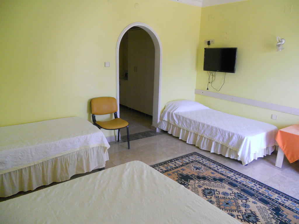 Baris Hotel Erdemli Bilik gambar